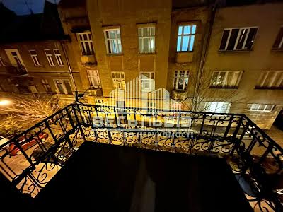 квартира за адресою Івана Рутковича вул. (), 4