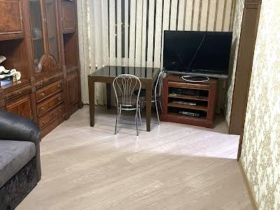 квартира по адресу Николая Ушакова ул.