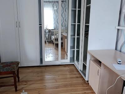 будинок за адресою Незалежності вул. (Жовтнева), 229
