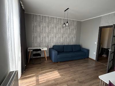 квартира за адресою Сім'ї Кульженків вул. (Петра Дегтяренка), 35