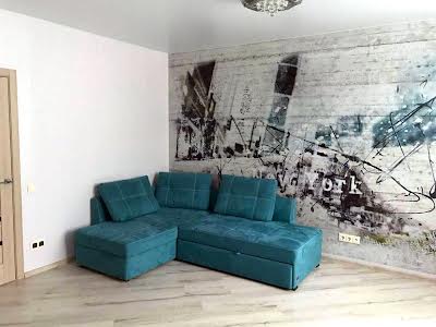квартира за адресою Воскресенська вул., 18
