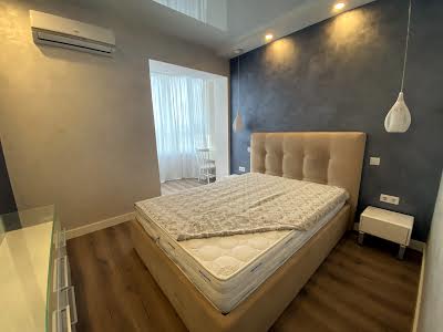 квартира по адресу Жулянська ул., 1г