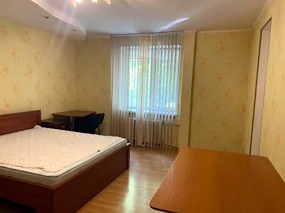 квартира за адресою Світлий пров., 7