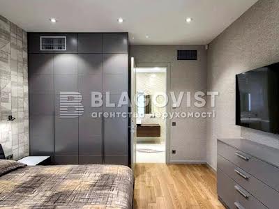 квартира за адресою Шота Руставелі вул., 27