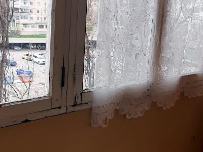 квартира по адресу Заболотного Академика ул., 42