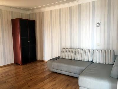квартира за адресою Ованеса Туманяна вул., 15а
