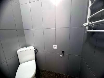 квартира за адресою Українська вул., 12/1