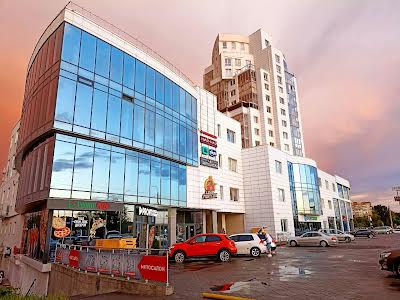 квартира по адресу Степана Бандери ул., 2/1А