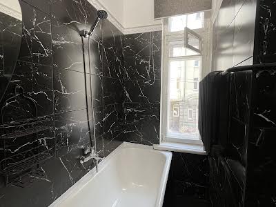 квартира за адресою Дмитрівська вул., 37а