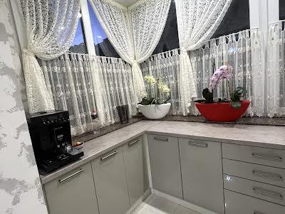 квартира за адресою Івана Пулюя вул., 80