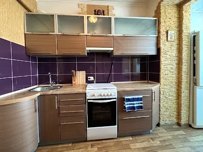 квартира за адресою Максима Залізняка вул., 18