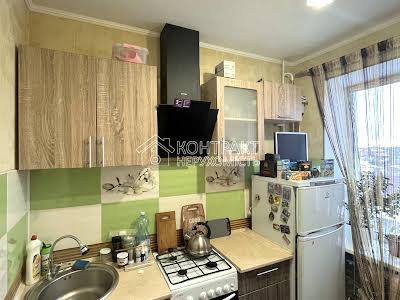 квартира за адресою Ашгабадська вул., 10