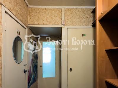 квартира за адресою Симиренка вул., 18а