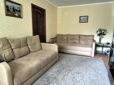 квартира за адресою Холодноярської бригади, 10