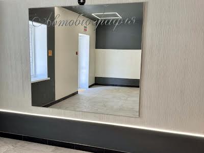 квартира за адресою Озерна вул., 16Б