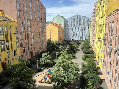 квартира за адресою Регенераторна вул., 4 к3-8