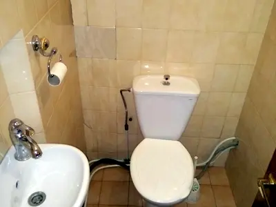 комерційна за адресою Грецька вул., 25