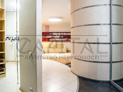 квартира по адресу Голосеевская ул., 13