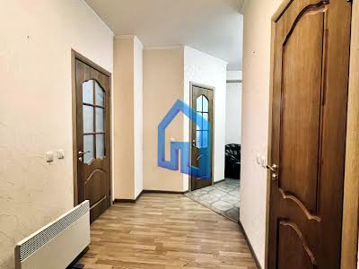 квартира за адресою Олександра Мишуги вул., 8