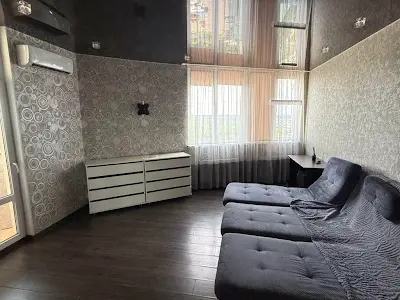 квартира за адресою Світла вул., 3