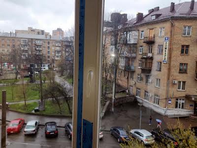 квартира за адресою Білоруська вул., 10/18