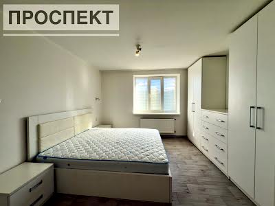 квартира за адресою Михайла Лушпи просп., 5 к27