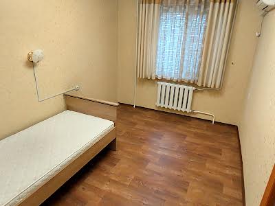 квартира за адресою Садовая, 9