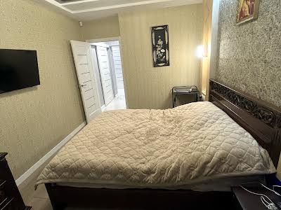 квартира за адресою Івана Пулюя вул., 80