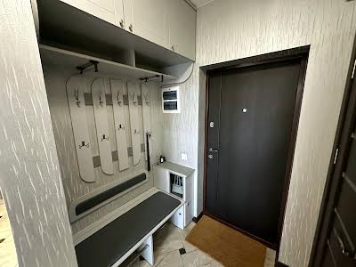 квартира за адресою Дніпровська набережна вул., 20а