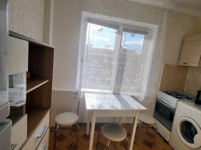 квартира по адресу Анатолія Базилевича пер. (Червонозаводський), 2/13