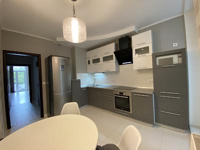 квартира за адресою Регенераторна вул., 4