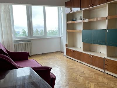 квартира за адресою Романа Ратушного вул. (Волгоградська), 31