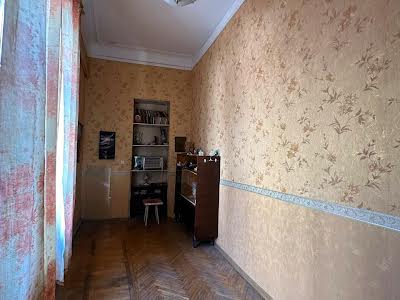 квартира за адресою Прохоровська вул., 12