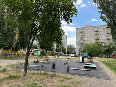 квартира за адресою Космонавтів вул., 20