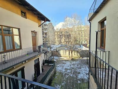 квартира за адресою Зелена вул., 21