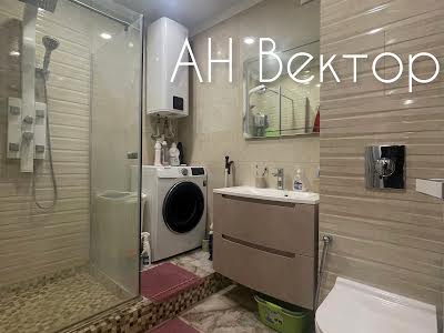 квартира за адресою Плехановська вул., 92А