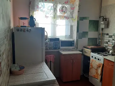 квартира за адресою Космонавтів вул., 27/3