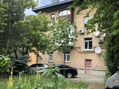 квартира за адресою Катерини Білокур вул., 8