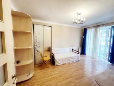 квартира за адресою Жилянська вул.,  30-32