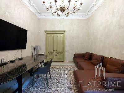 квартира за адресою Михайлівська вул., 24В