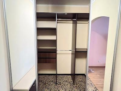 квартира за адресою Драгоманова вул., 1-А