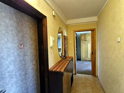 квартира за адресою Академіка Булаховського вул., 30