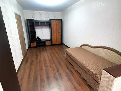 квартира за адресою Гетьмана Мазепи вул. (Красовського), 57