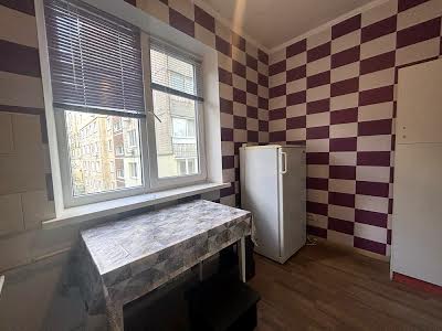 квартира по адресу житловий масив Тополя-3 вул., 24
