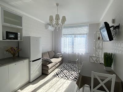 квартира за адресою Юнацька вул., 2