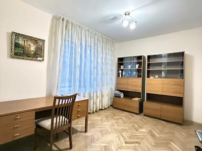 квартира по адресу Михаила Омеляновича-Павленко ул. (Суворова), 13