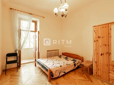 квартира по адресу Межигорская ул., 30