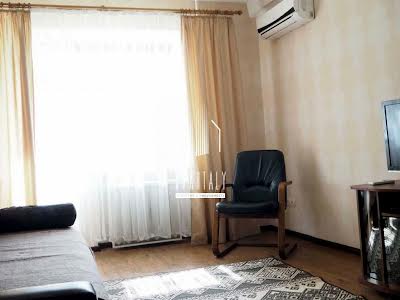 квартира за адресою Велика Васильківська вул. (Червоноармійська), 102