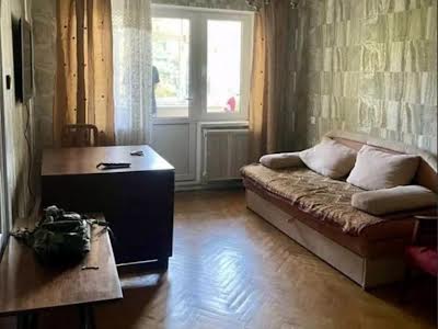 квартира за адресою Героїв Крут вул. (Валентини Терешкової), 34