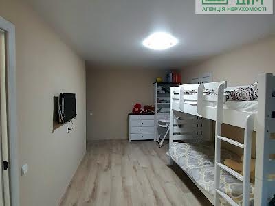 квартира за адресою Училищний пров., 77